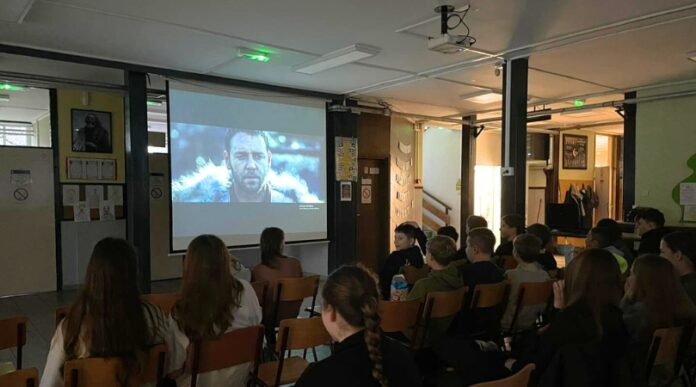 Filmsko veče u kulpinskoj školi