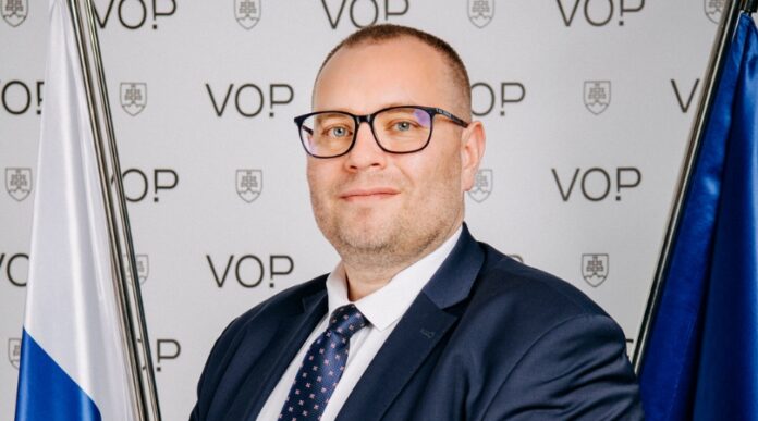 Robert Dobrovodski Robert Dobrovodski