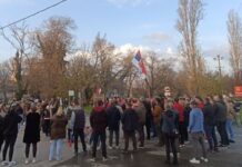 backi petrovac uz studente protesti skup opstukcija policije