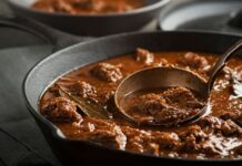 Kuvanje lovačkog paprikaša u Gložanu paprikas gulas zeciji domaci kuvanje jelo rucak odgajivacnica backi petrovac