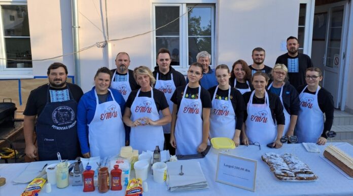 KUS Petrovska družina, humanitarny predaj langošov