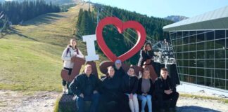 Škola v prirode, gymnazisti