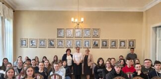 Finančna podpora a štipendia pre stredoškolakov, Gymnazium Jana Kollara