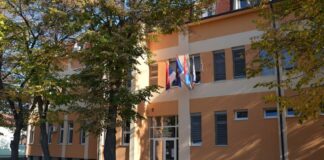 Opština Bački Petrovac, zgrada Opštine