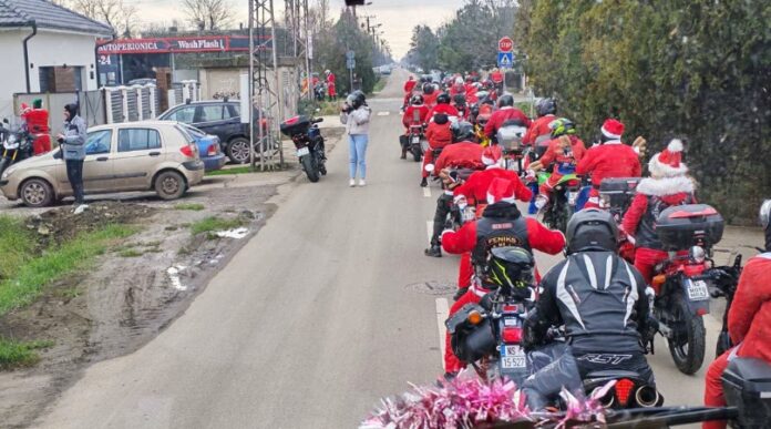 Moto Deda Mrazovi