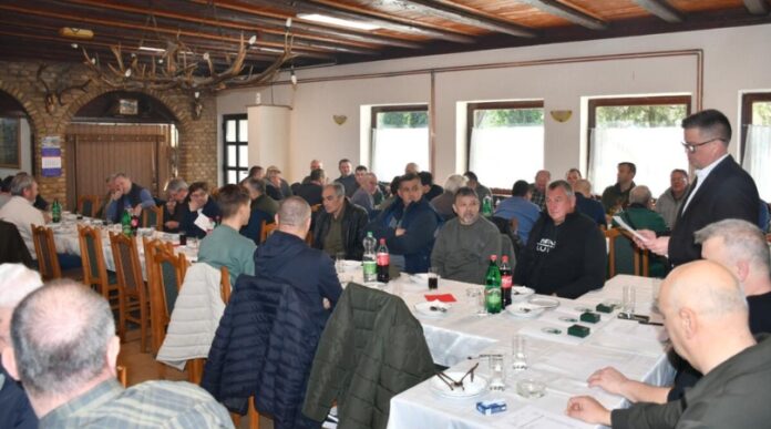 Lesik, vyročne zhromaždenie lovcov Lesik, vyročne zhromaždenie lovcov